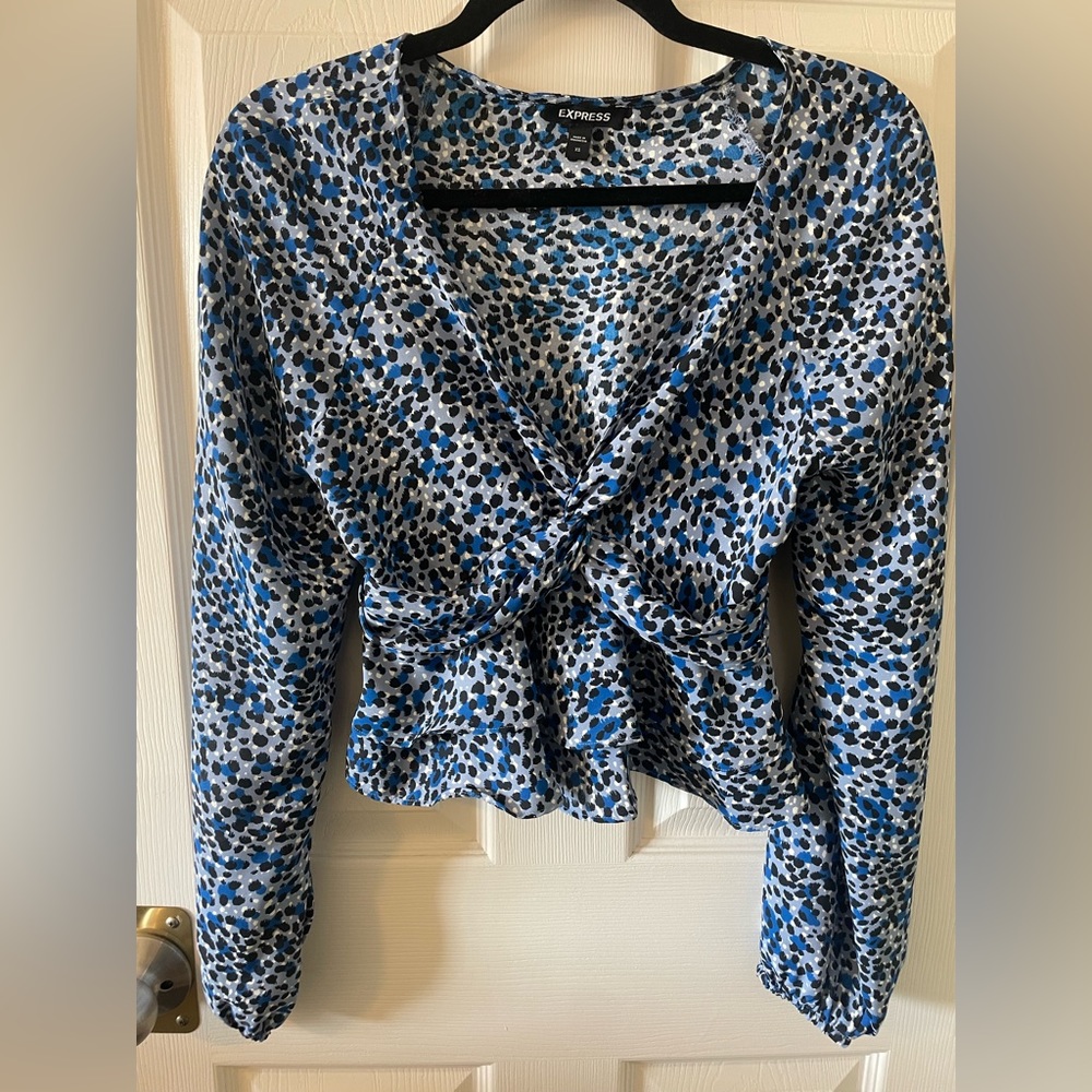 NEW Express V-Neck Patterned Blouse